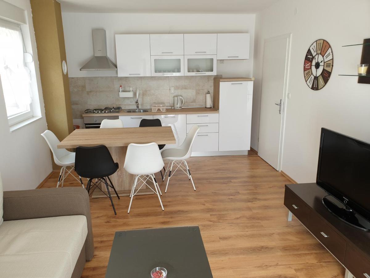 Apartament Delfin Vidalici Apartman Kustići Zewnętrze zdjęcie