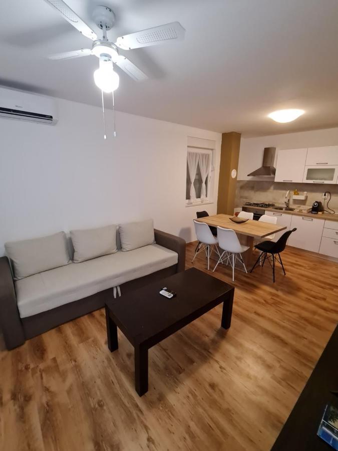 Apartament Delfin Vidalici Apartman Kustići Zewnętrze zdjęcie